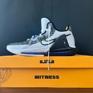 Lebron witness VI Lakers colors, size 11